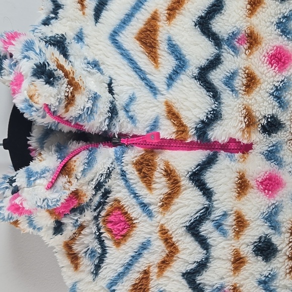 Eddie Bauer Aztec Plush Pullover - Picture 4 of 6